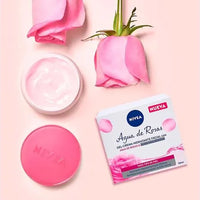 NIVEA Agua de Rosas Gel Crema Hidratante Facial 50 ml